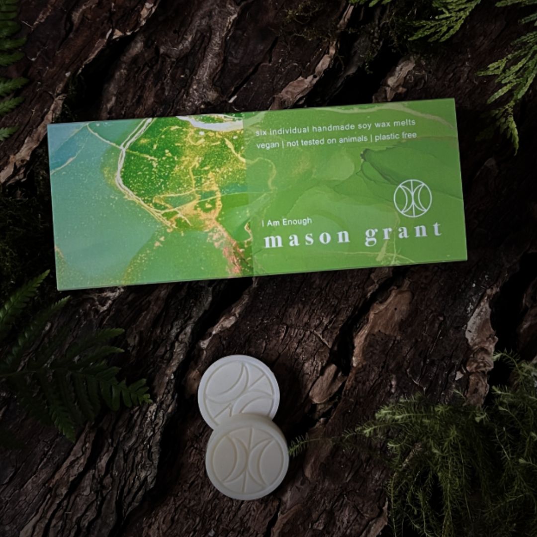 'Mason Grant' Lemongrass, Sage and Eucalyptus Wax Melts on wood background